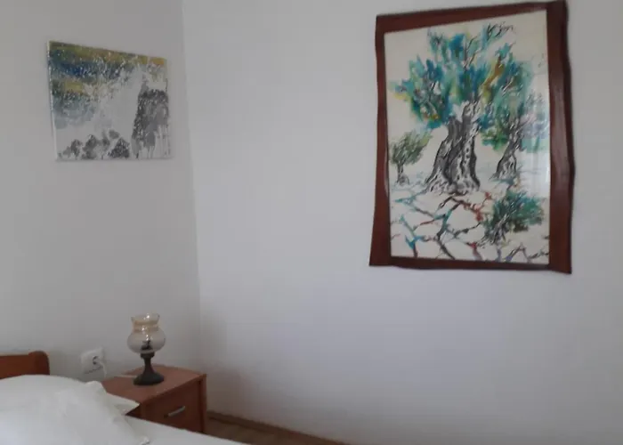 Apartment Maslina *