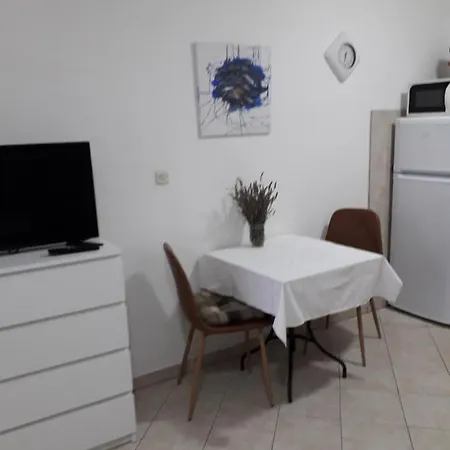 Maslina Апартаменты Лумбарда