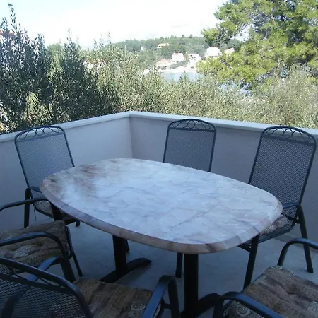 Apartman Maslina Lumbarda